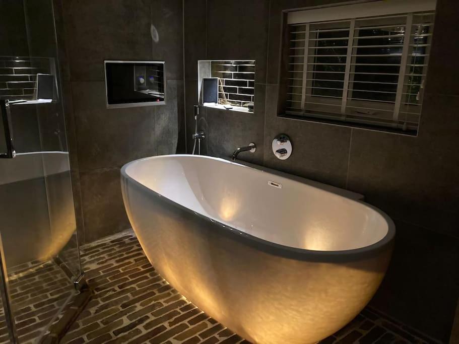 Voorsterstaete Former Barn, Including Jacuzzi Voorst Gem Voorst エクステリア 写真